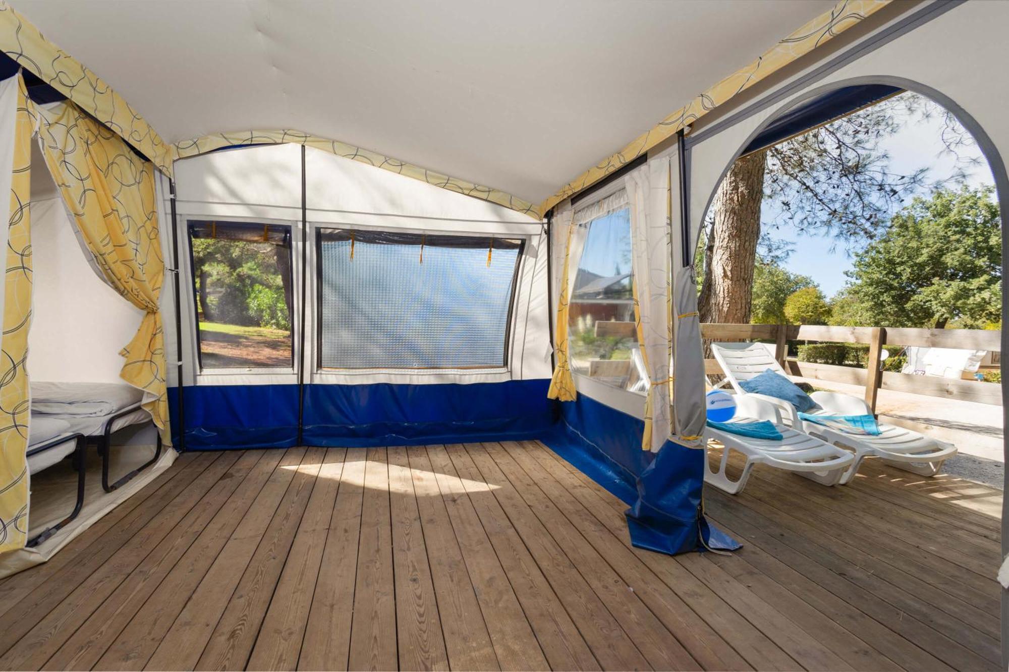 Easyatent Bungalow Tent Lanterna Cervar-Porat Номер фото