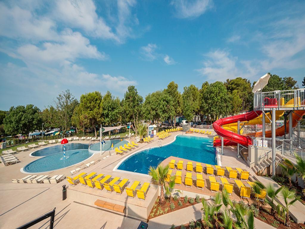 Easyatent Bungalow Tent Lanterna Cervar-Porat Екстер'єр фото